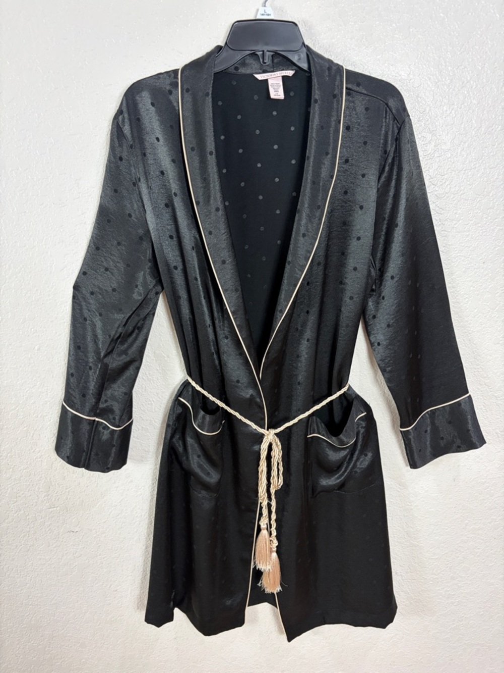 VICTORIA’S SECRET Robe with Contrast Trim - Black